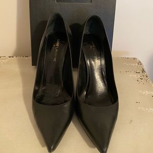 Saint Laurent black pump